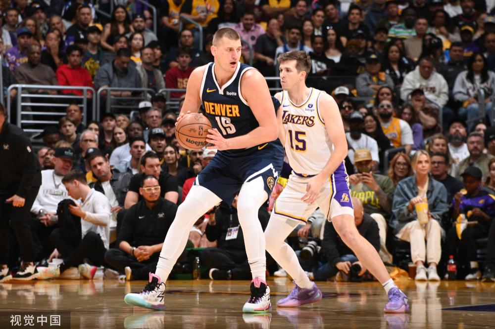 不仅仅依靠 不仅仅依靠