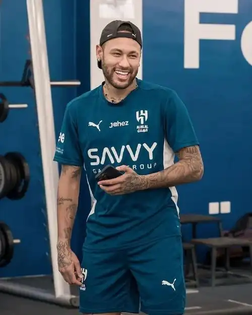 同时为年轻 同时为年轻